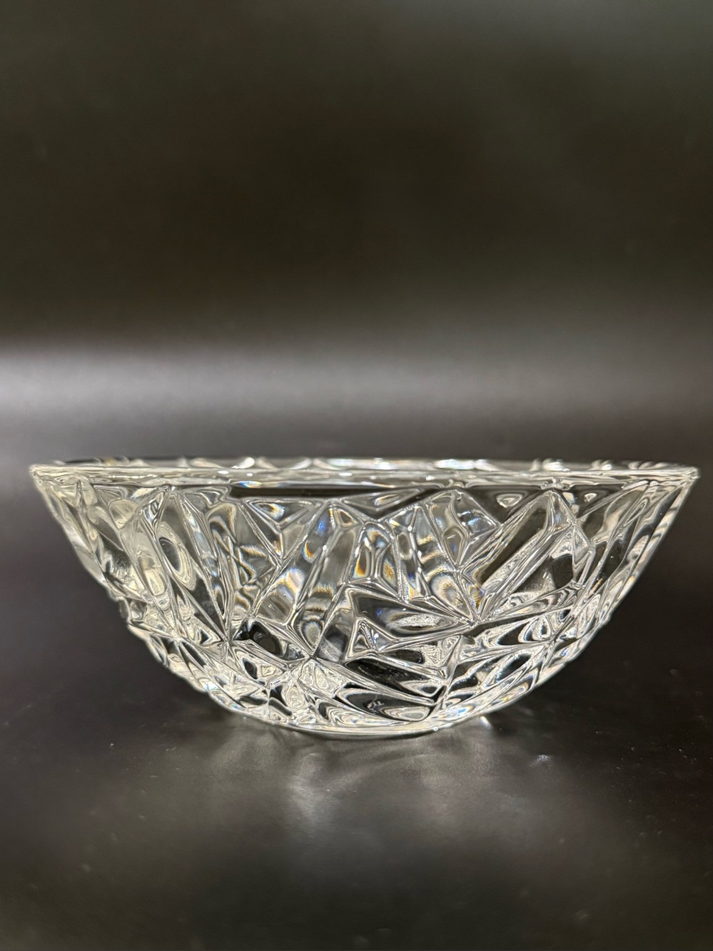 TIFFANY & Co. Rock Cut 6” Crystal Bowl